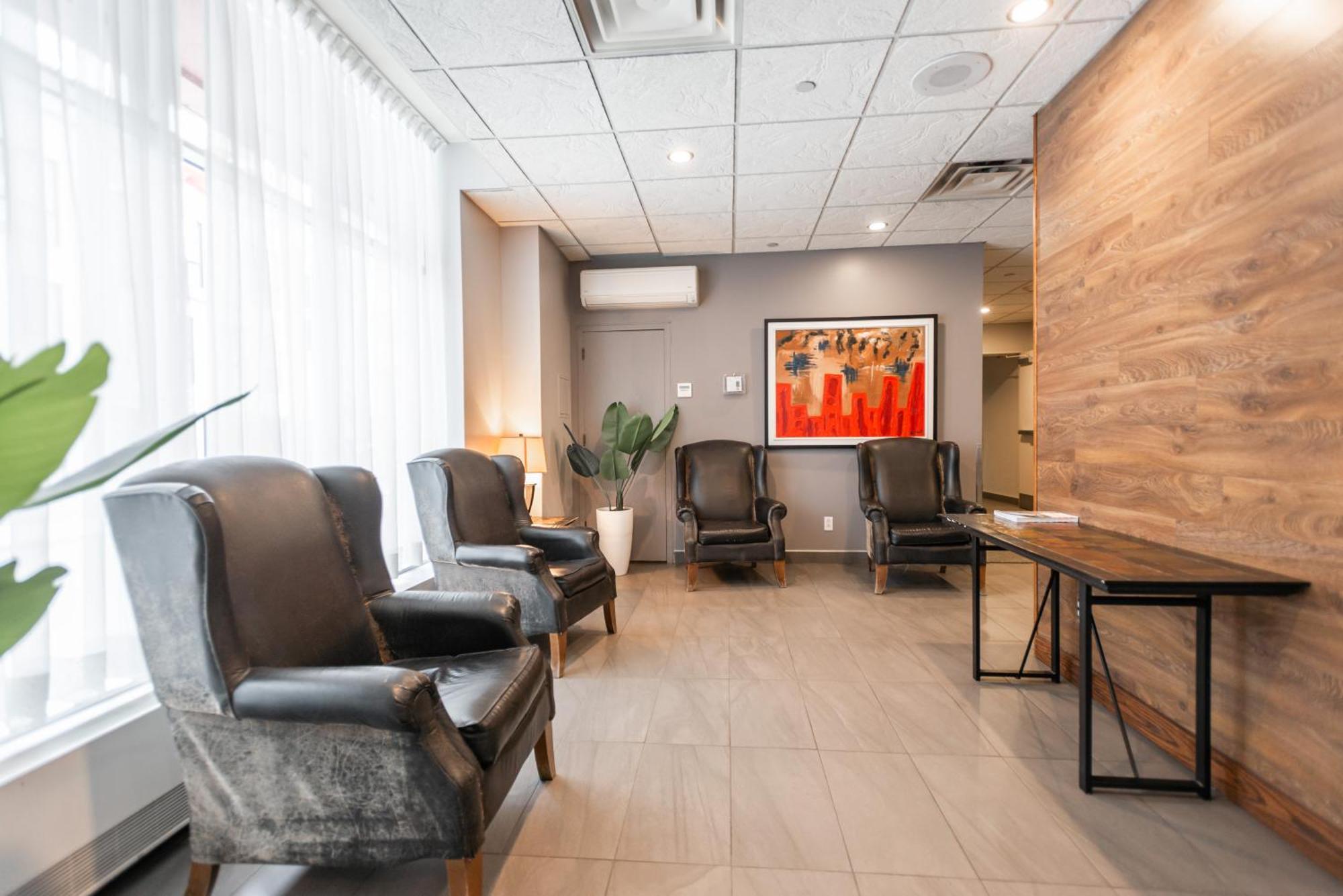 Hotel Les Suites Labelle Montréal Eksteriør billede