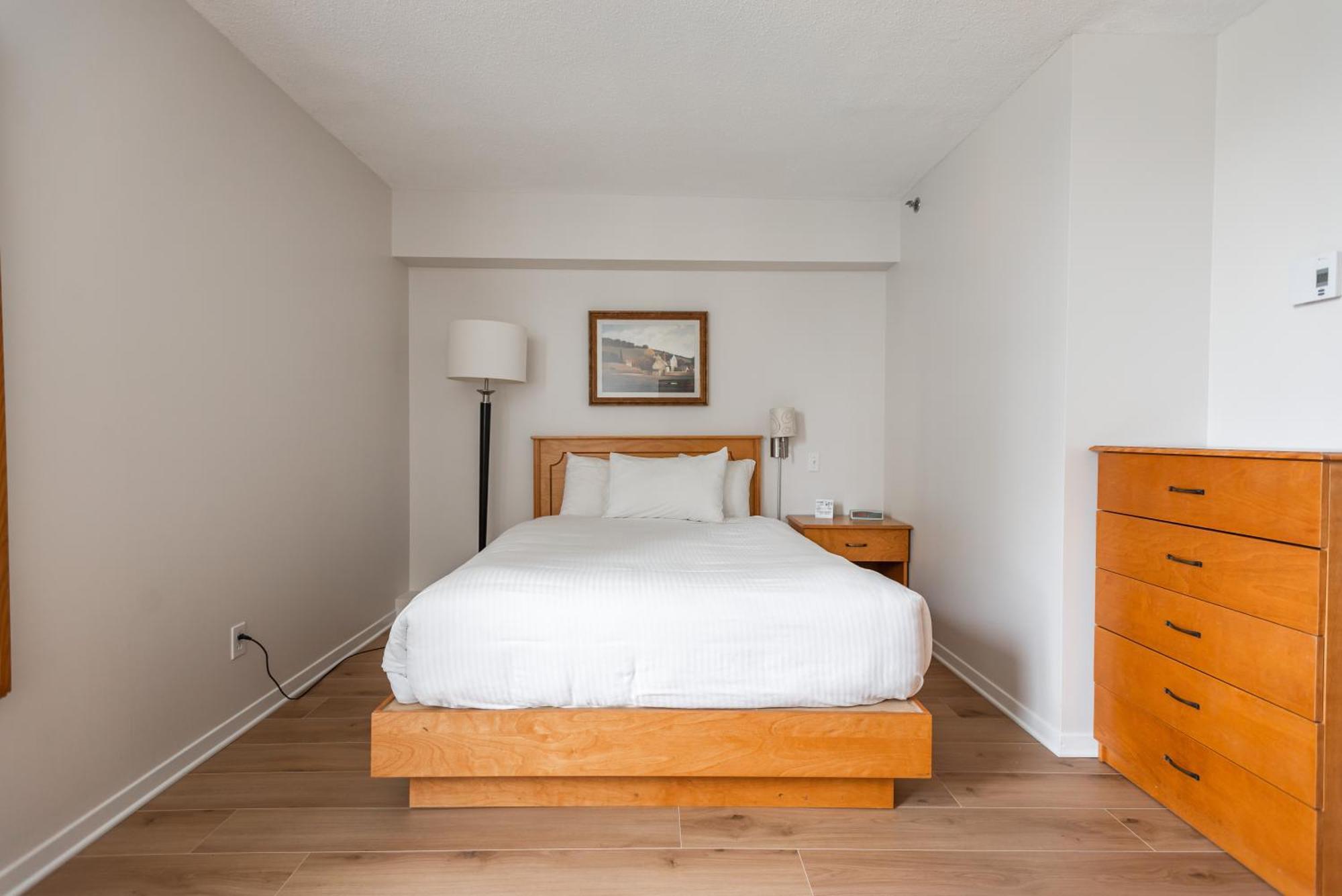 Hotel Les Suites Labelle Montréal Eksteriør billede
